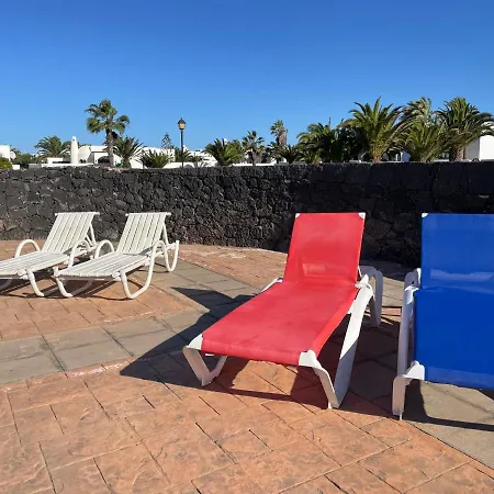 Casa Marahoba - Relax At Pool And Daire Playa Blanca